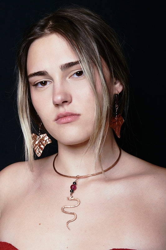 Serpentina Rossa – Handmade Copper Snake Pendant with Red Stone Beads