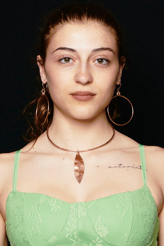 Sospesa – Copper Parure with Floating Hoops and Leaf Pendant